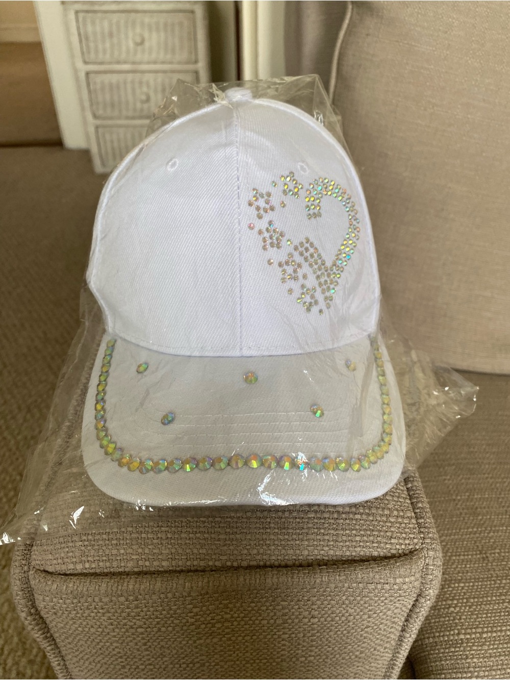 White bedazzled Baseball Cap with Iridescent Heart Rhinestones NWT